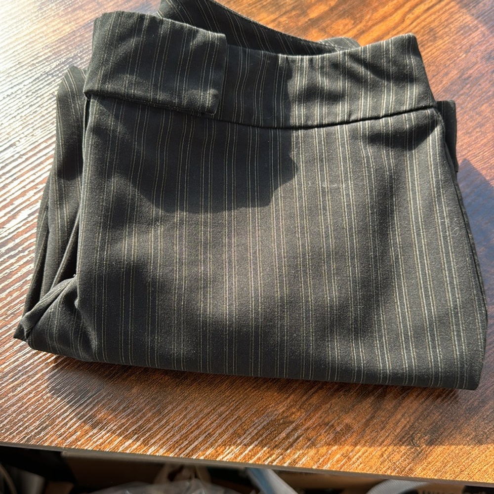New York and Company dress capris